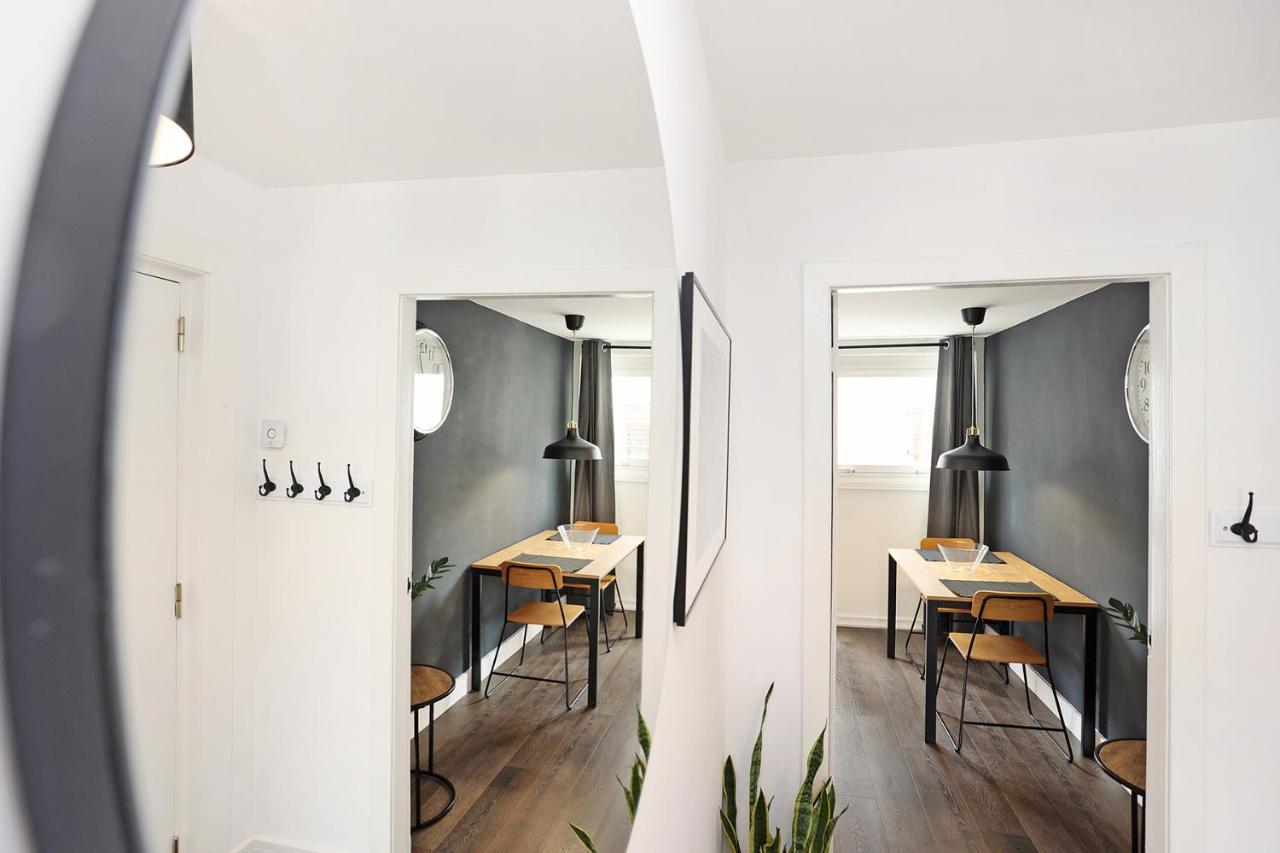 Joivy Contemporary Royal Mile Apartment With Balcony EDI Kültér fotó