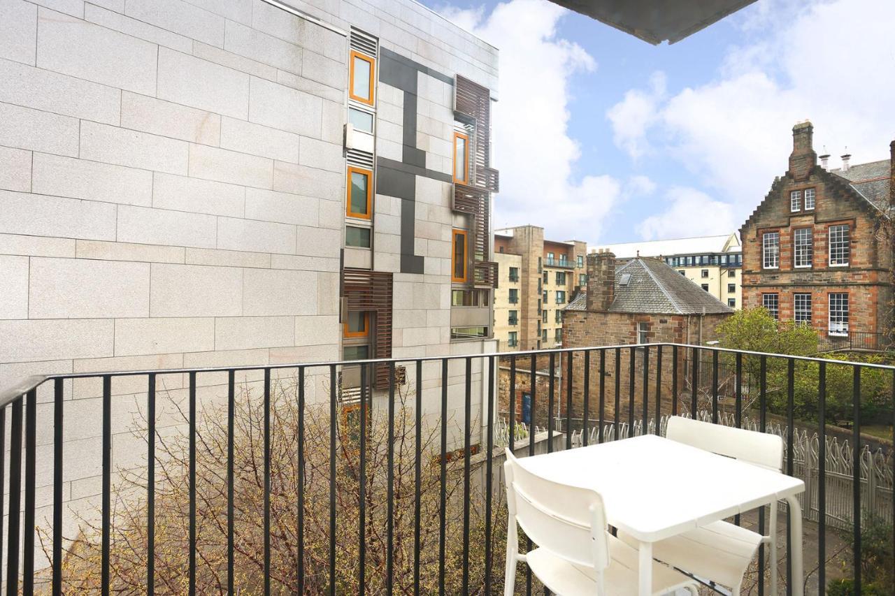 Joivy Contemporary Royal Mile Apartment With Balcony EDI Kültér fotó