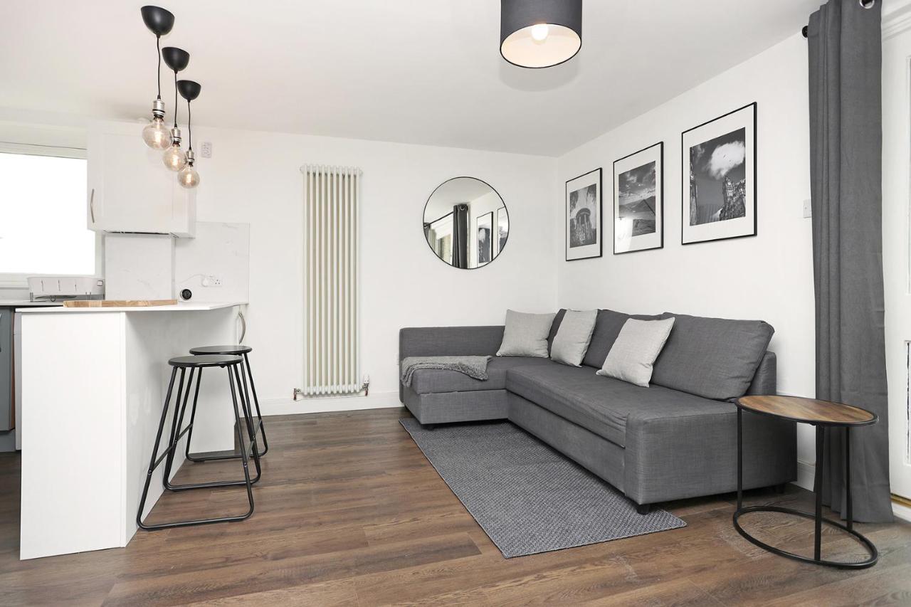 Joivy Contemporary Royal Mile Apartment With Balcony EDI Kültér fotó