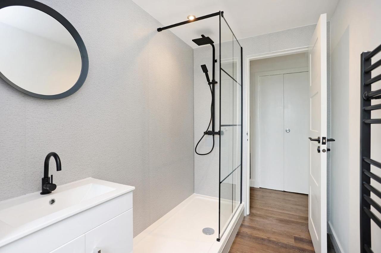 Joivy Contemporary Royal Mile Apartment With Balcony EDI Kültér fotó