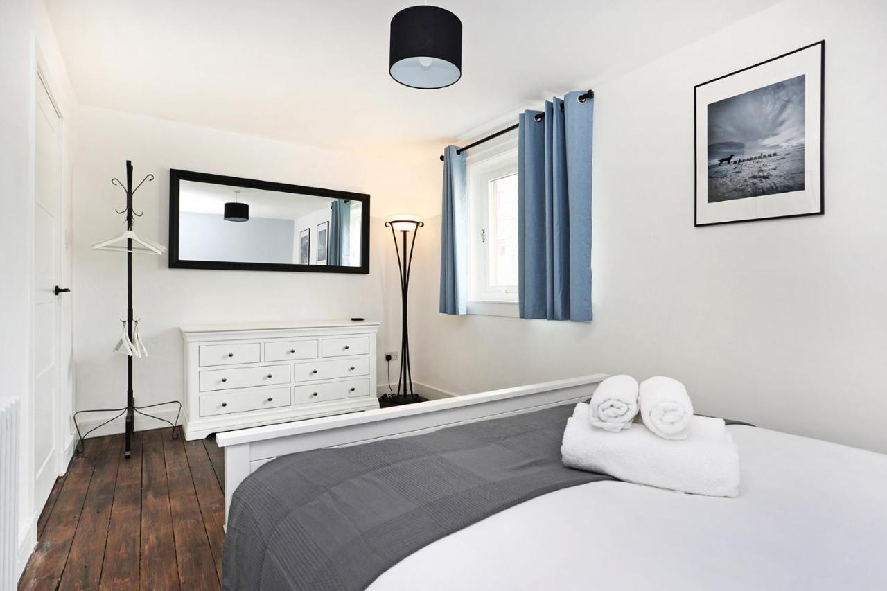 Joivy Contemporary Royal Mile Apartment With Balcony EDI Kültér fotó